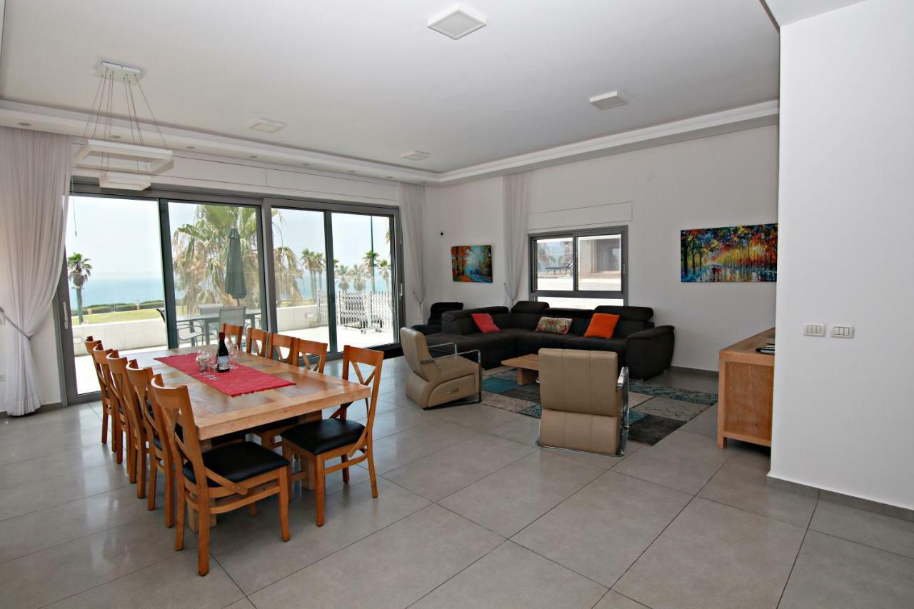 Seascape Terraces Villa *