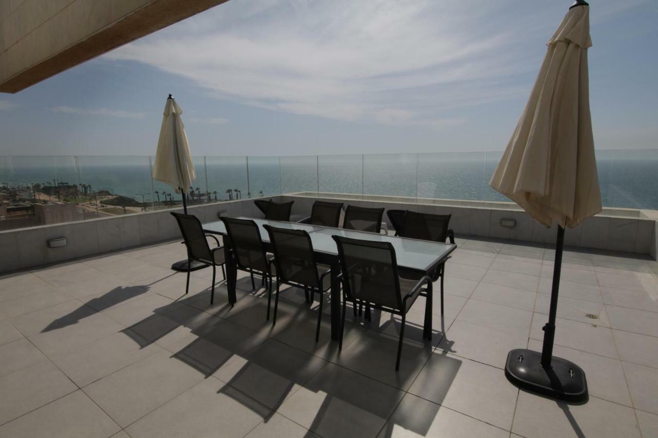 Seascape Terraces Villa *